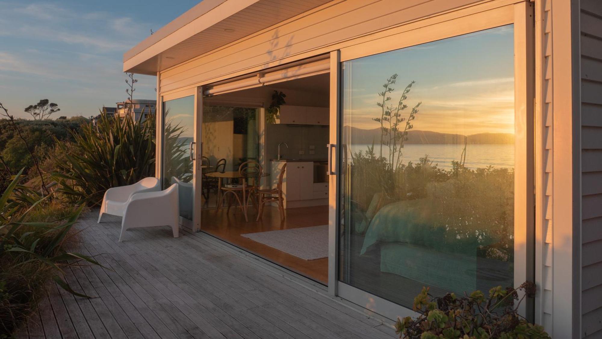 Seascapes Waterfront 3 Villa Paraparaumu Exterior photo